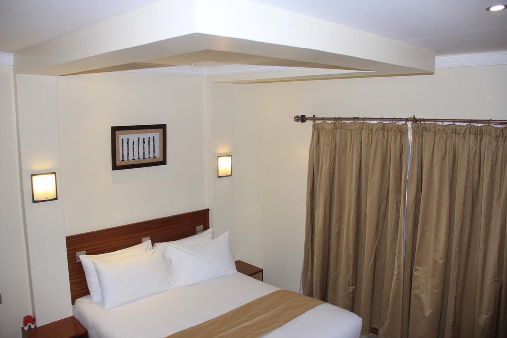 Brownie'S Guesthouse Lake Elementaita Exterior foto